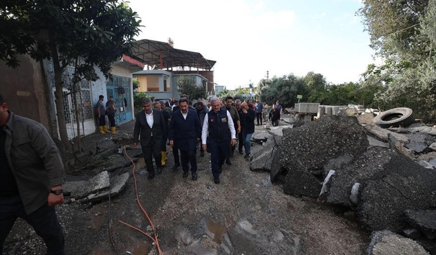 Karaloğlu, Payas ve Dörtyol’da Selin İzlerini Yerinde Gördü