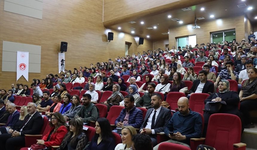 Hatay'da "Aile Yılında Çocuk Hakları Paneli" düzenlendi