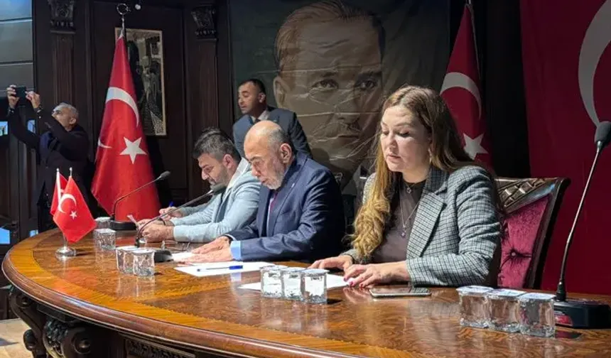 İYİ Parti Hatay’da İl Kongresi Gerçekleşti: Başkan Ceylan Güven Tazeledi!