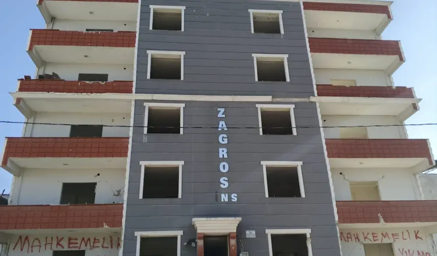 Hatay'da Ağır Hasarlı Bina Mağduriyeti: Vatandaşlar TOKİ'den Çıkarılıyor