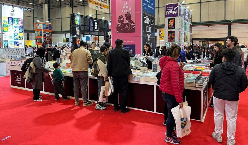 '42. Uluslararası İstanbul Kitap Fuarı' başladı
