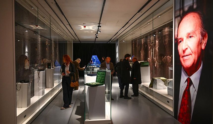 'Aliya 100 Yaşında: Hayat, Fikir, Mücadele Sergisi' AKM'de törenle açıldı