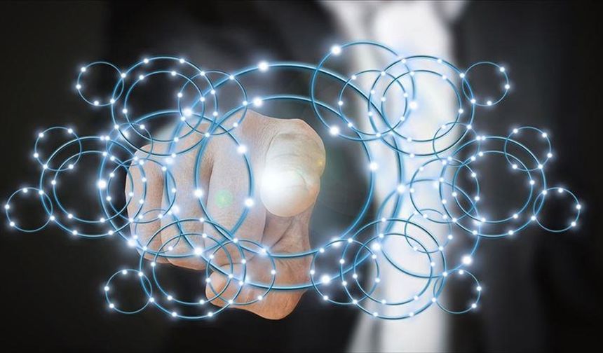 Bilim dünyası, yapay zekanın çalışma hayatını yeniden şekillendireceğini öngörüyor