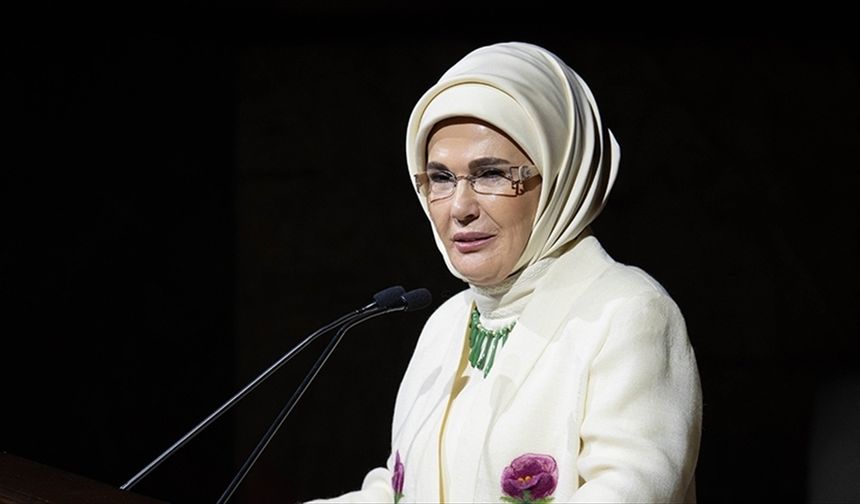 Emine Erdoğan: Asırlar geçse de Hz. Mevlana Celaleddin-i Rumi'den yükselen hikmet, insanlığa yol göstermeye devam ediyor