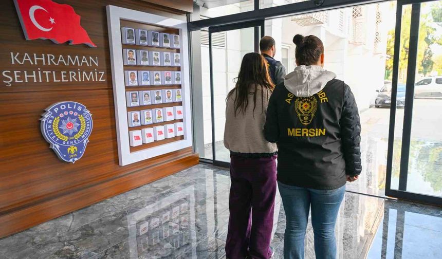 Evleri soyan hırsızlar önce kameraya sonra polise yakalandı