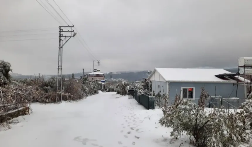 Hatay Güne Kar Sürpriziyle Uyanacak !