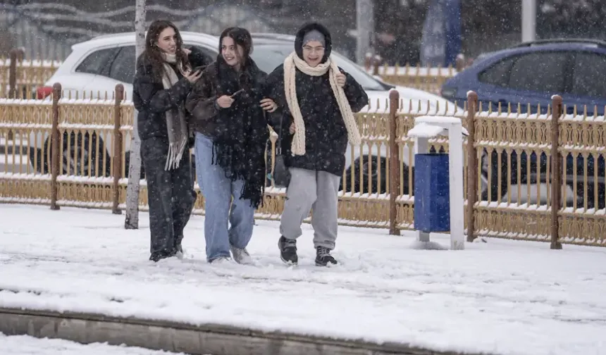 Vatandaşlara Hazırlık Uyarısı: 18 Şehirde Lapa Lapa Kar Yağacak!