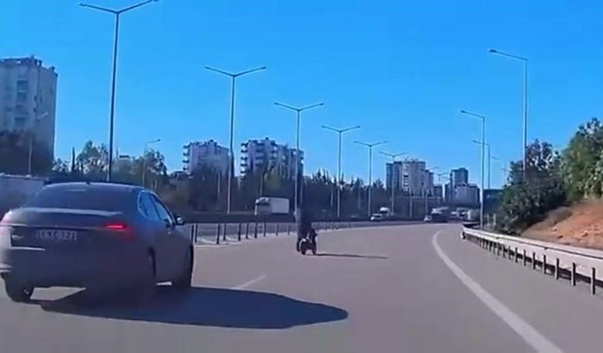 Otoyolda bisikletli tehlikesi: Kazaya ramak kaldı