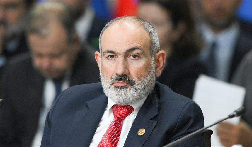 Paşinyan, Azerbaycan ve Türkiye'ye uzanan demir yolu hatlarının acilen onarılmasını istedi