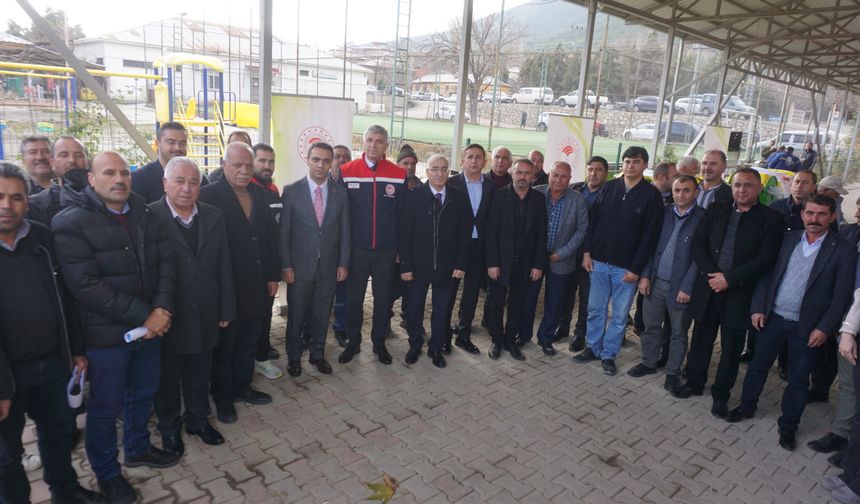 Pozantı ilçesinde üreticilere makine, ekipman ve hayvancılık desteği verildi