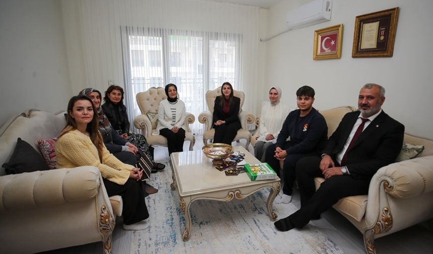 Şehit Ailelerine Anlamlı Ziyaret