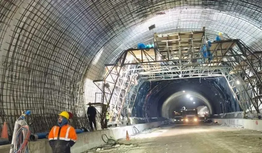 Hatay'ın Dev Tünel Projesinde Yeni Gelişme: Karayolları Müdürü Aktardı!