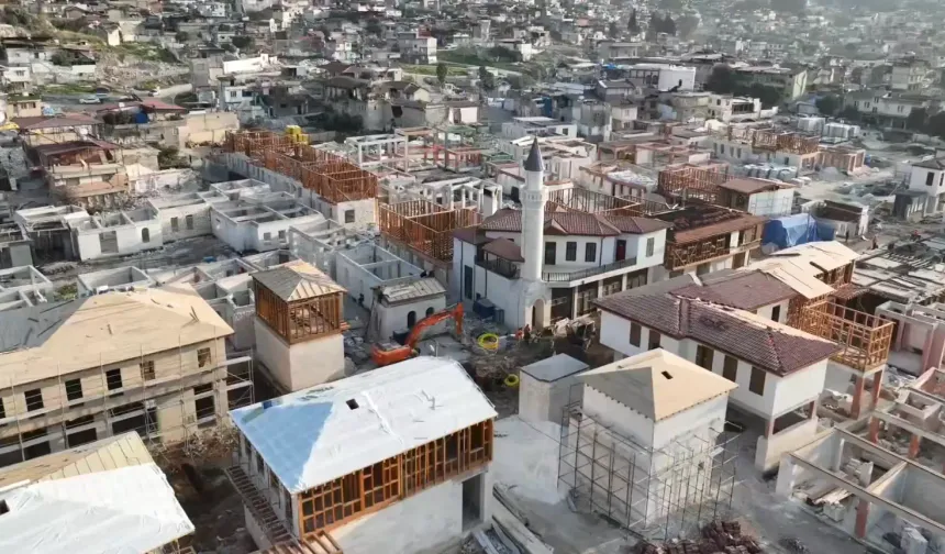 Kurtuluş Caddesi Çalışmalarını Yerinde İnceledi