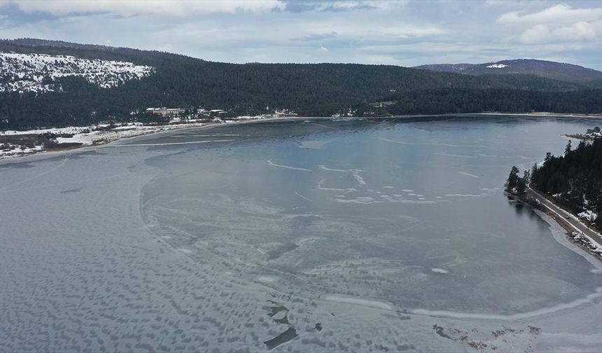 Abant kış manzarasıyla misafirlerini ağırladı