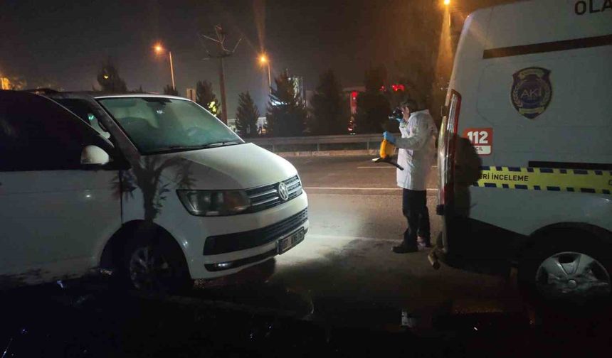 Antalya'da bir kişi park halindeki araçta ölü bulundu