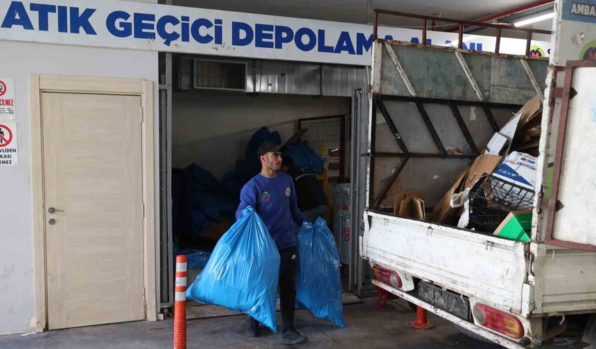 Büyükşehir son 3 yılda 32 ton tehlikeli atığı bertaraf etti