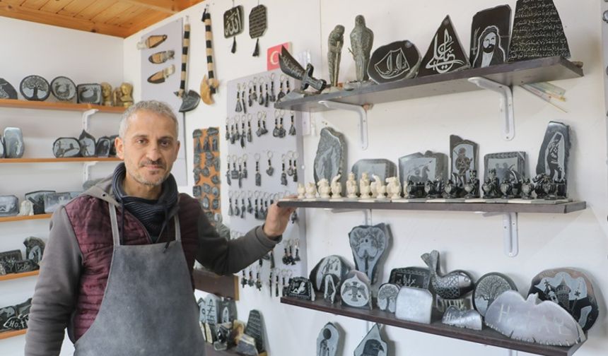 Hataylı Ustanın Taşla Yazdığı 25 Yıllık Hikâye
