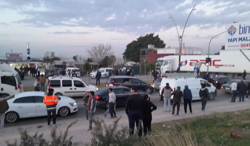 Arsuz’da Zincirleme Trafik Kazası: Çok Sayıda Yaralı Var!