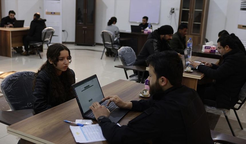 Suriye hükümetinin YPG'den kurtardığı Rakka'daki uzlaşı merkezinde yoğunluk sürüyor