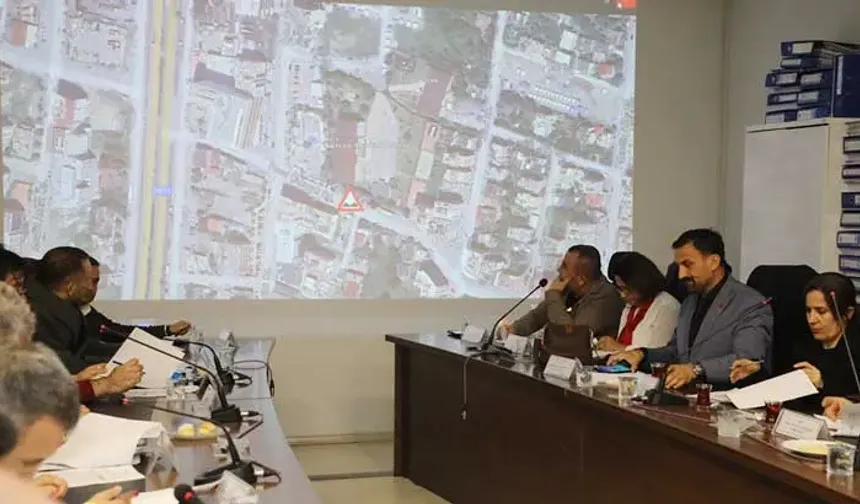 Hatay’da Hasarlı 3 Köprü Trafiğe Kapatıldı!