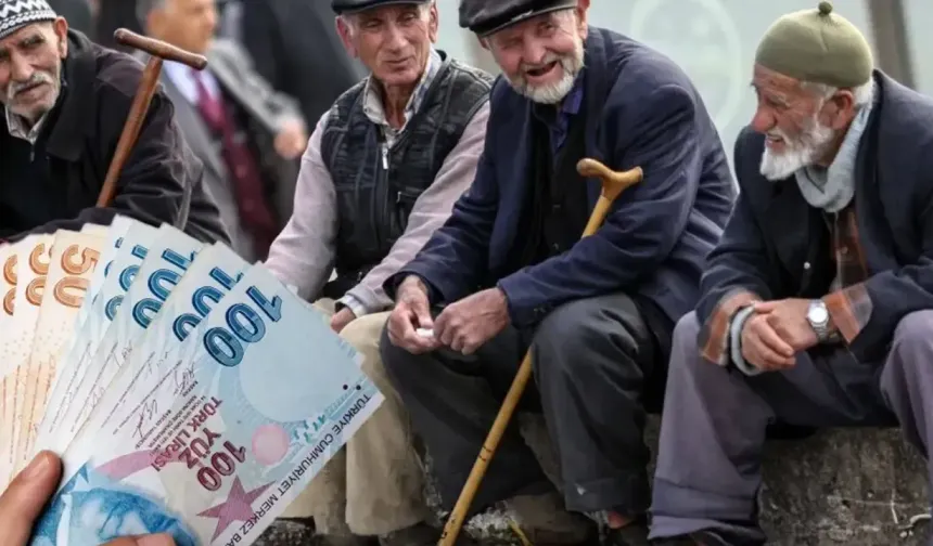 Emeklilerin beklediği ödemeler hesaplara yattı