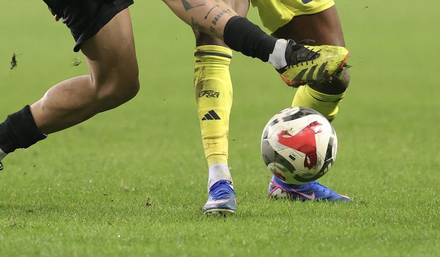 Futbolda 'Ara transfer' dönemi yarın sona erecek