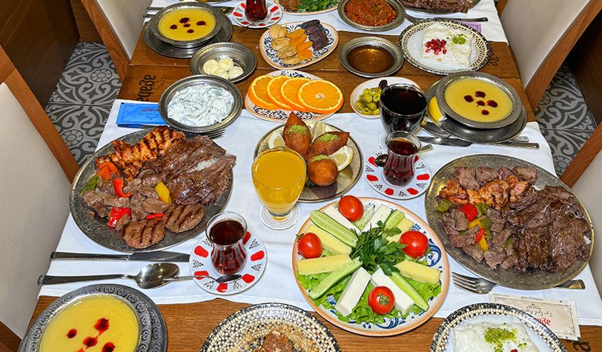 Hatay’da İftar Fiyatları Cep Yakacak ! İşte İftar Menüsü Fiyatları
