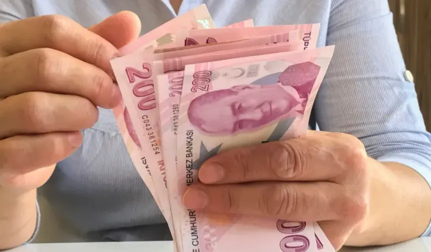 Emekliye İkramiye Zammı Masada: İşte Konuşulan Zam