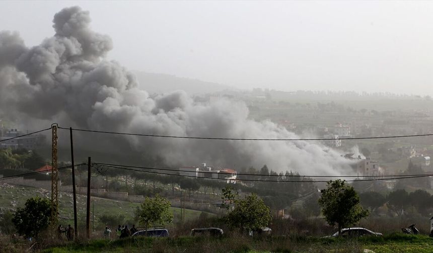 İsrail ordusu, Lübnan'ın güneyinde iki beldeyi hedef aldı