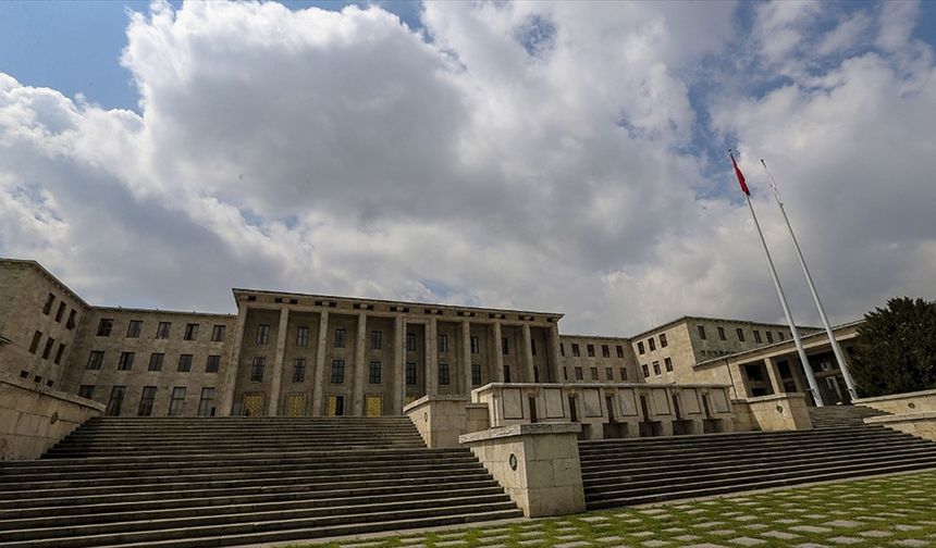 Meclis, İtalya'daki parlamento çalışmalarını inceledi