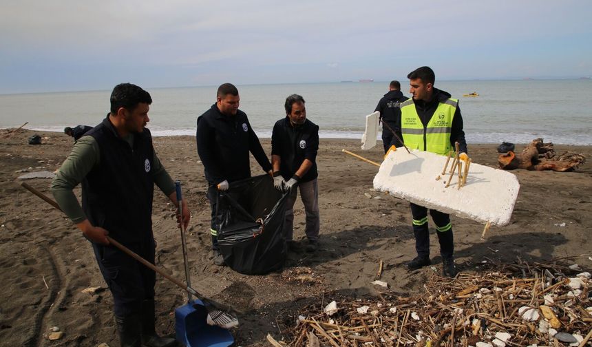 Payas Ve Arsuz Sahilinde Biriken 105 Ton Atık Temizlendi