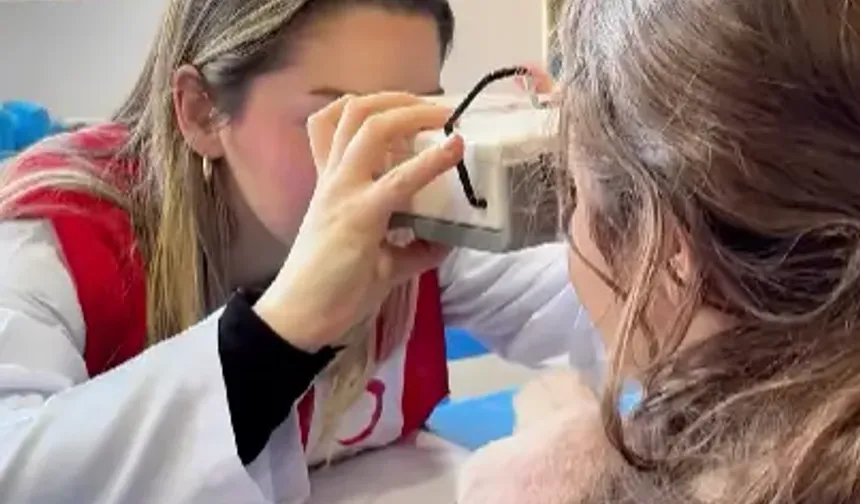 Depremin Yıl Dönümünde Hatay’da 700 Öğrenciye Göz Taraması Yapıldı