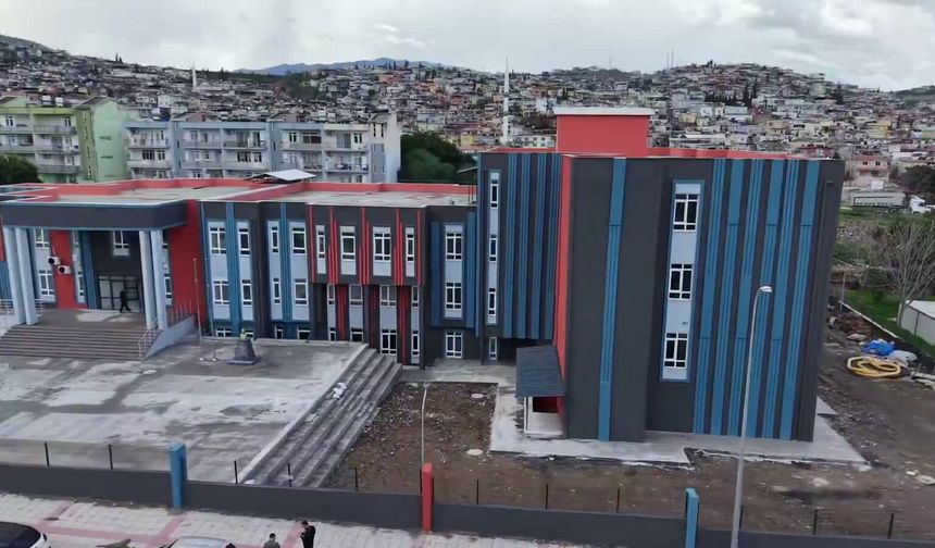 Hatay’da Eğitim ve Sosyal Yatırımlar Hızla Tamamlanıyor