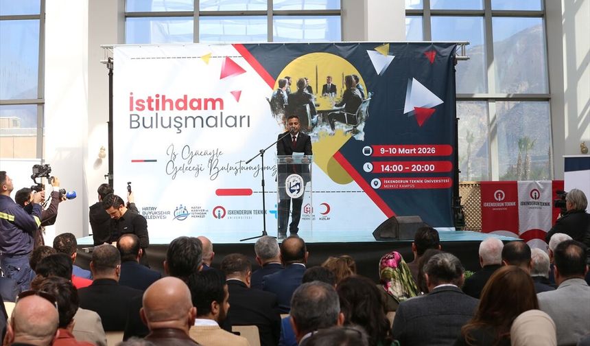 Hatay’da İş Arayanlarla Firmalar Aynı Çatıda Buluştu