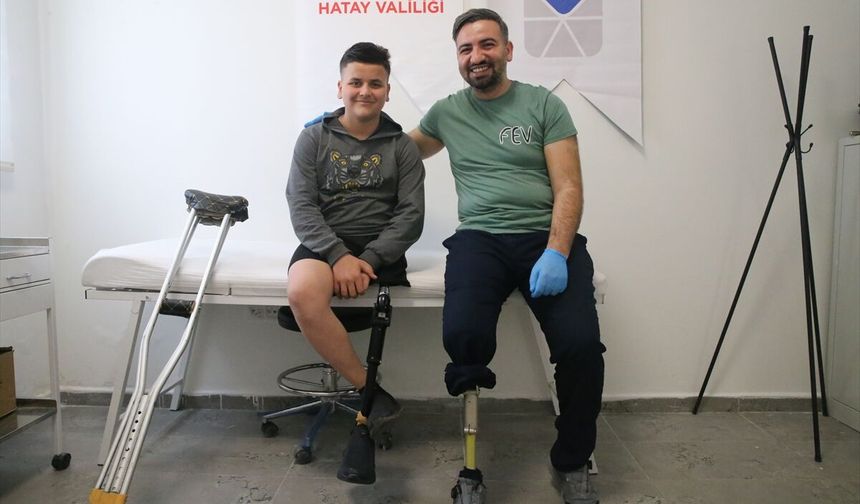Hatay’da Ampute Teknikerinden Depremzedelere Umut Eli