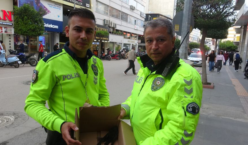 Göç Yolunda Bitkin Düşen Ebabil Kuşlarına Polis Şefkati