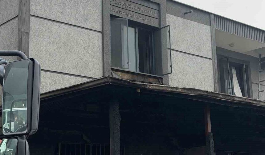 Antakya'da Korkutan Ev Yangını