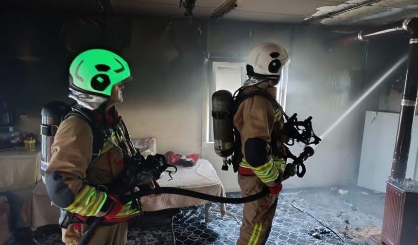 Antakya'da Evde Çıkan Yangın Söndürüldü