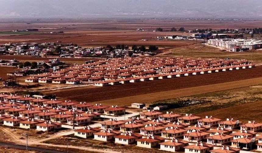 Hatay’da Türkiye’nin İlk Kırsal Uydu Kenti Görüntülendi