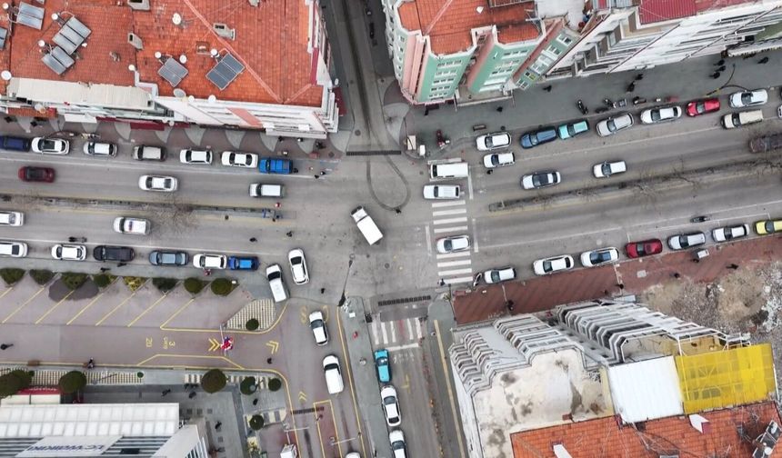 Cumhuriyet Caddesi anketinden 'yeniden düzenlenmesi' kararı çıktı