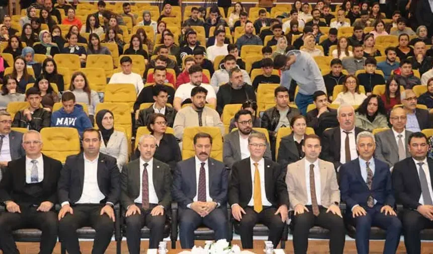 TDK Başkanı Hatay’da Öğrencilerle Buluştu