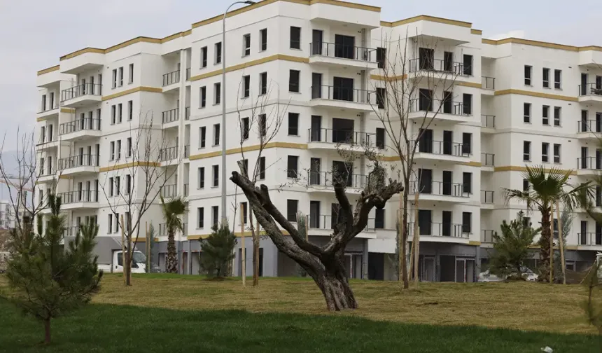 Antakya’da Ortalık Karıştı: Çıkan Evler Neden Değiştirildi, Kimlere Torpil Yapıldı?