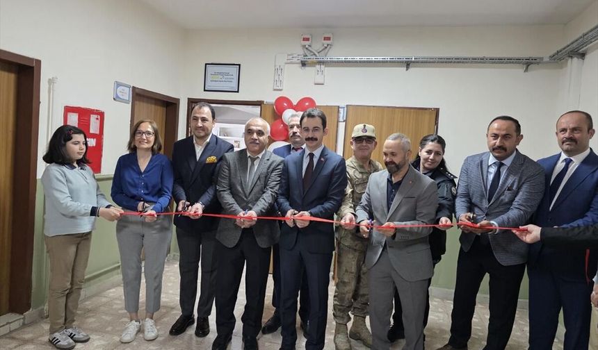 Hatay'da Hayırseverler Kütüphane Kurdu