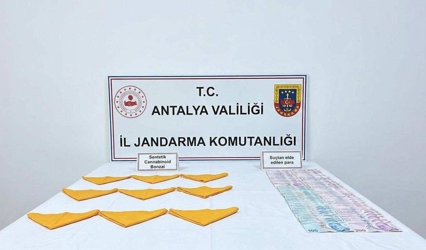 Antalya'da 25 bin 600 kullanımlık sentetik kannabinoid maddesi ele geçirildi