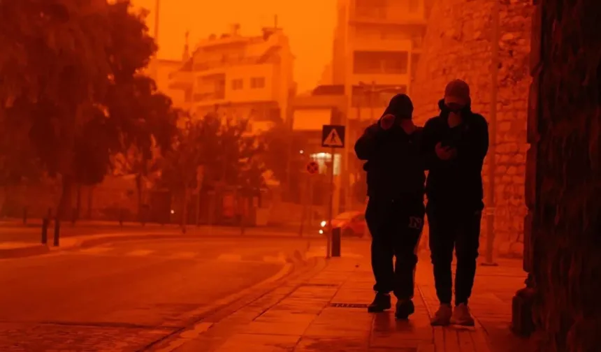 Gökyüzünü Kızıla Boyayan Çöl Tozu Türkiye'ye Yetişti!