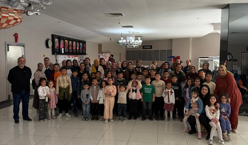Konaklı İlkokulu’ndan Örnek Proje: Öğrenciler İlk Kez Sinemada