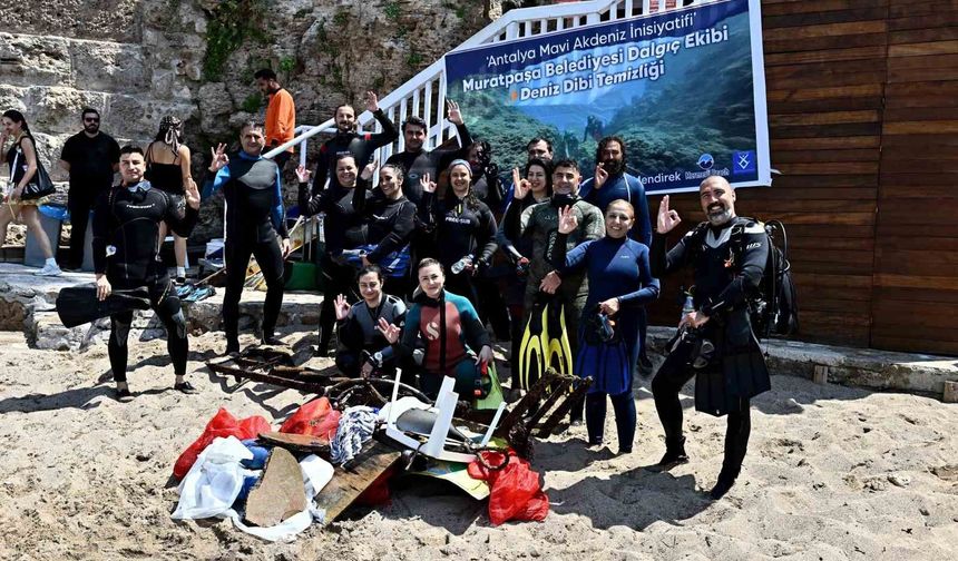 Mermerli Plajı'nda deniz dibi temizliği
