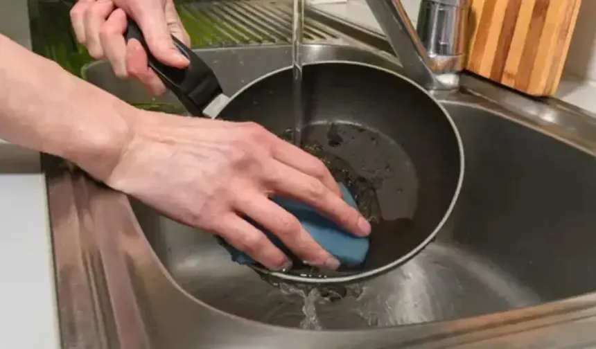 Çizik Teflon Tavanız Varsa Sakın Kullanmayın!