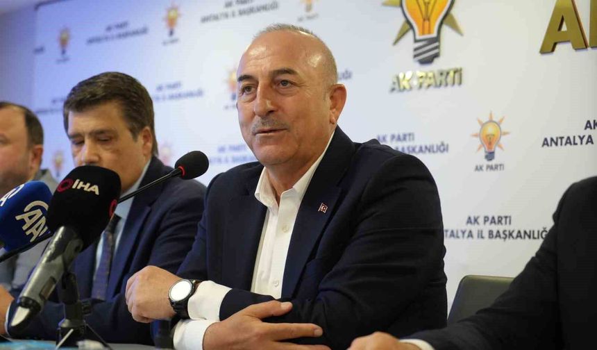 AK Partili Çavuşoğlu'ndan Büyükşehir'e çağrı: 'Antalya'nın imajını bozmaya hakkınız yok'