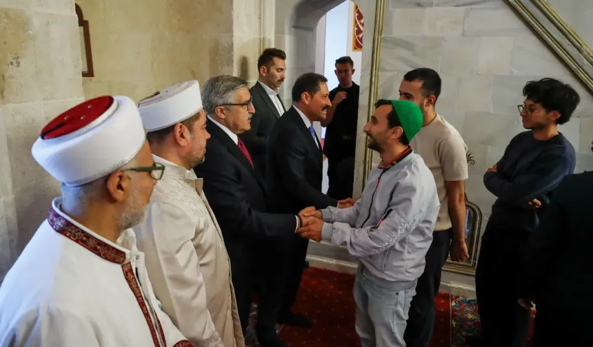 Hatay'da Bayram Buluşması Habib-i Neccar Camii'de Gerçekleşti